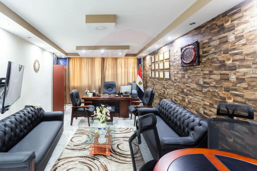 (شقة للبيع 130 م محطة الرمل ( برج الهندى - شارع شكور