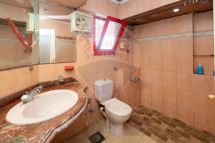 شقة للايجار المفروش 195 م سموحة (ش بهاء الدين الغتوري)