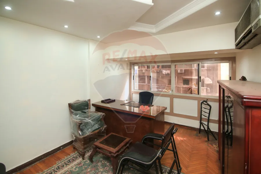 شقه إداري للايجار 85 م سيدي جابر ( خلف محطة سيدي جابر