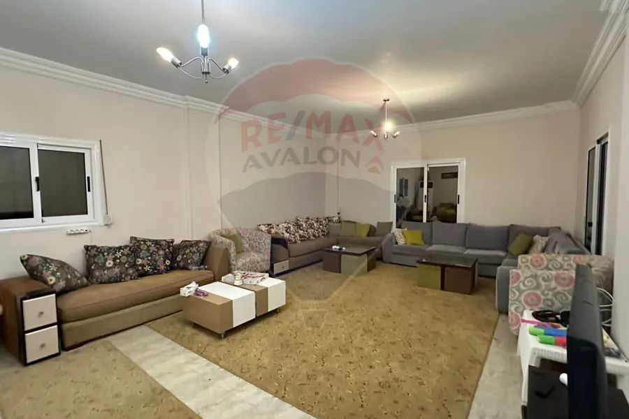 Villa for sale 1,200 m King mariout (Banks Complex - Al-Kafouri Road)