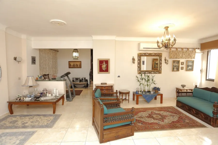 شقة للبيع 180م سابا باشا - بين الترام و ش أبو قير