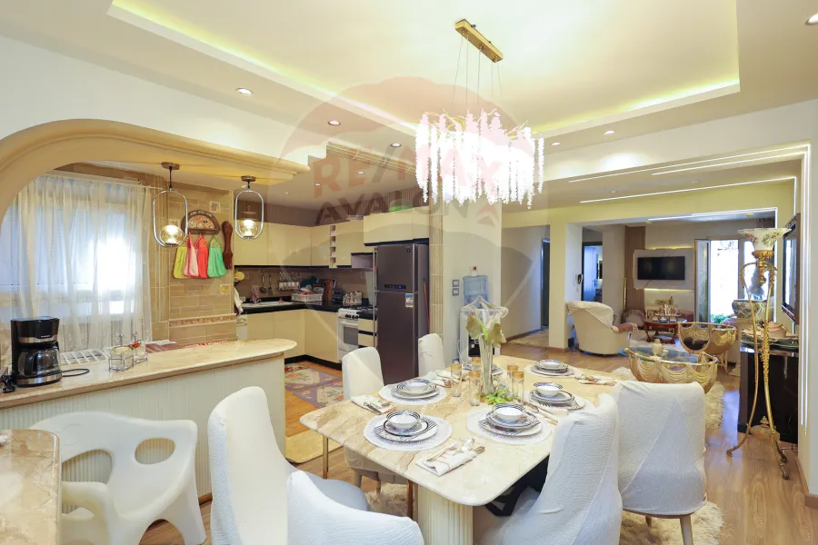 Apartment for rent 150 m Stanly (Directly on the sea)