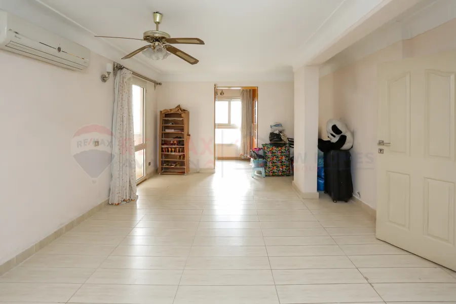 Duplex apartment for sale 314 m Moharam Bek (Moharam Basha district)