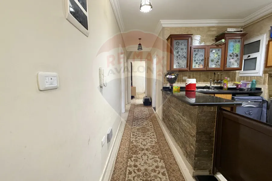 شقة للبيع 160 م لوران (ش عبد المنعم الدليل)