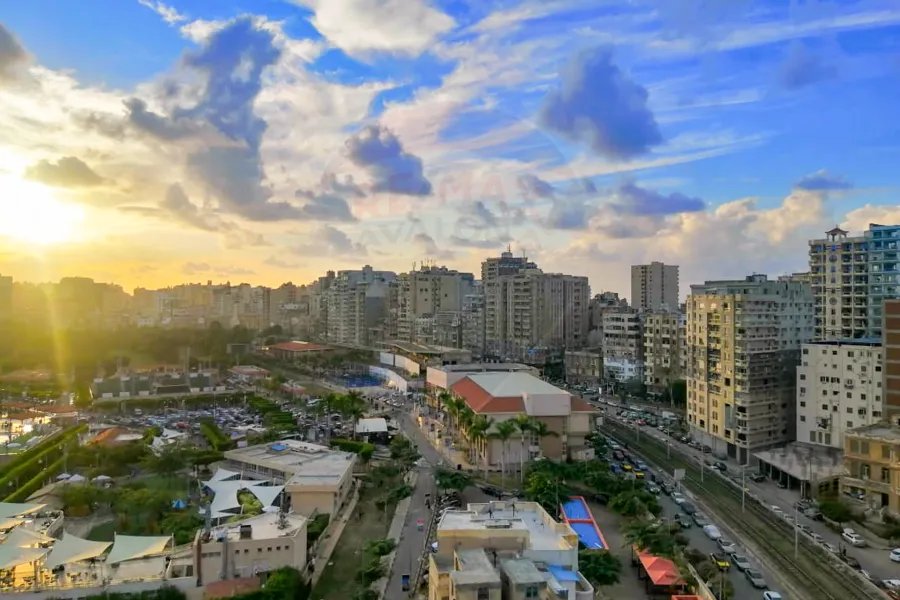 شقة للبيع 285 م سبورتنج (عمارات الفرات)