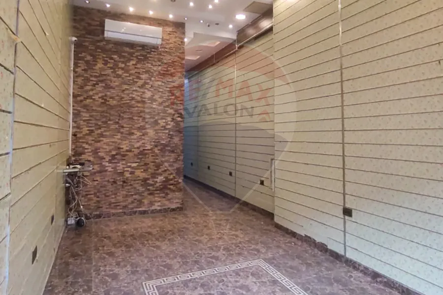 Shop for sale 100 m Janaklis (on the tram)