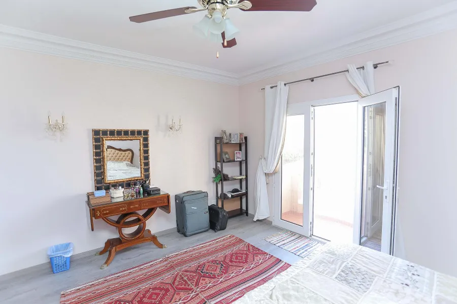 فيلا مستقلة للبيع 627 م بكينج مريوط  (بكومباوند العروبة)