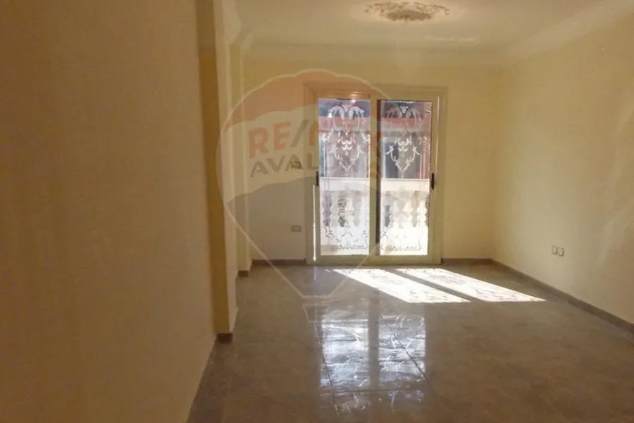 شقة للبيع 152 م سموحة (ش الريادة)