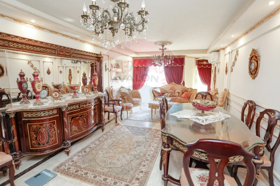 (شقة للبيع 145 م كفر عبده (ش سكينه بنت الحسين