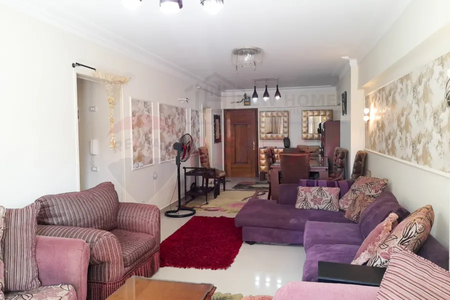 شقة للإيجار المفروش  156م سيدى بشر بحرى فيو البحر بجوار فندق رمادا 