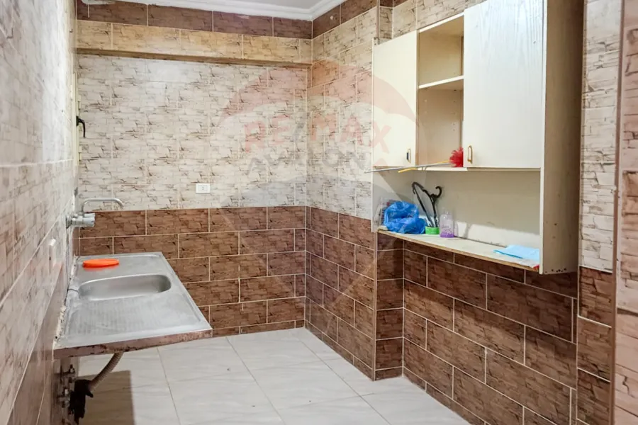 Apartment for rent 150 m Zezenia (Abo Qir St.)