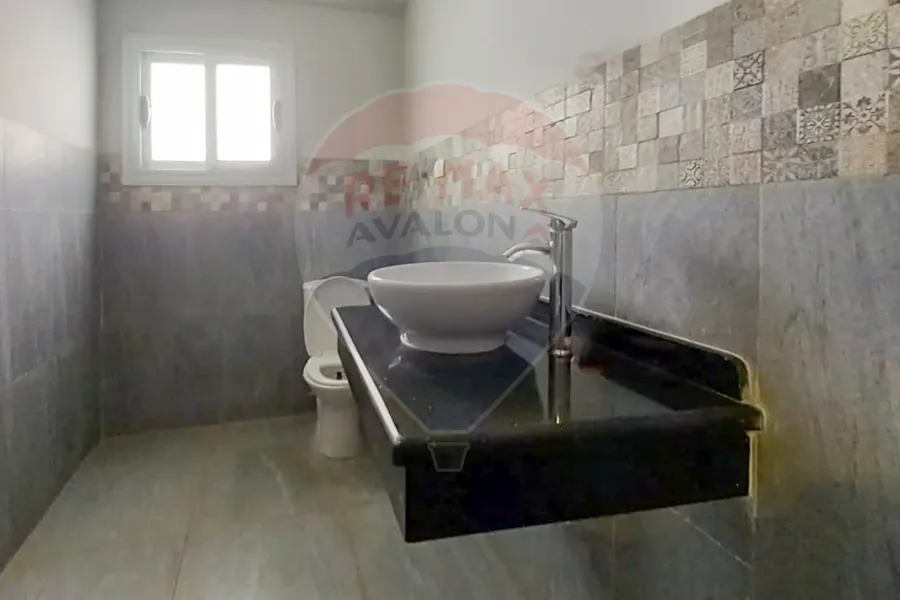 Building for sale 590 m Gleem (steps from the sea)