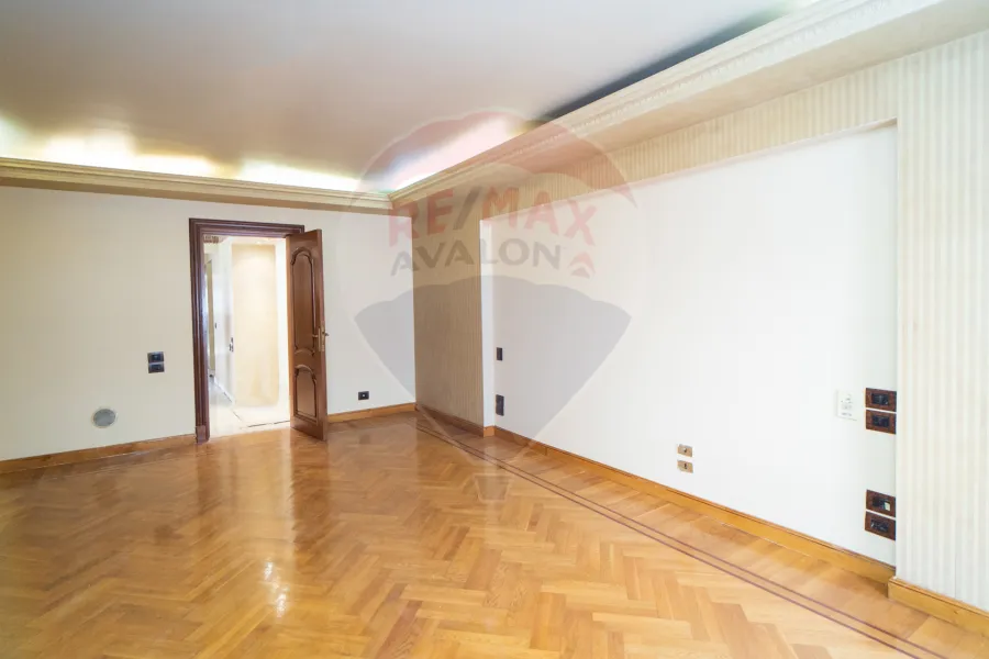 Duplex apartment for sale 370 m Smouha (Mostafa Kamel St.)