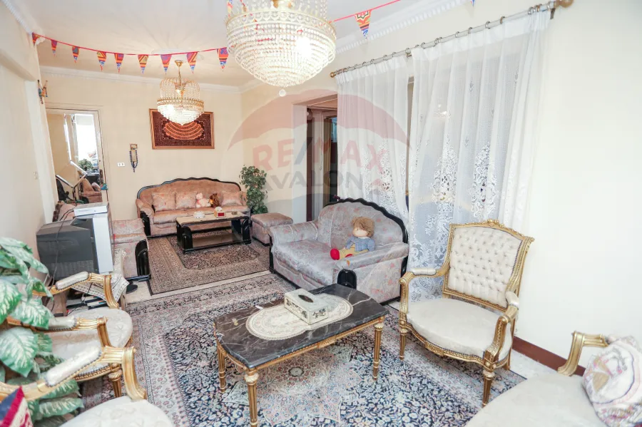 شقة للبيع 135م الإبراهيمية (خطوات من البحر)