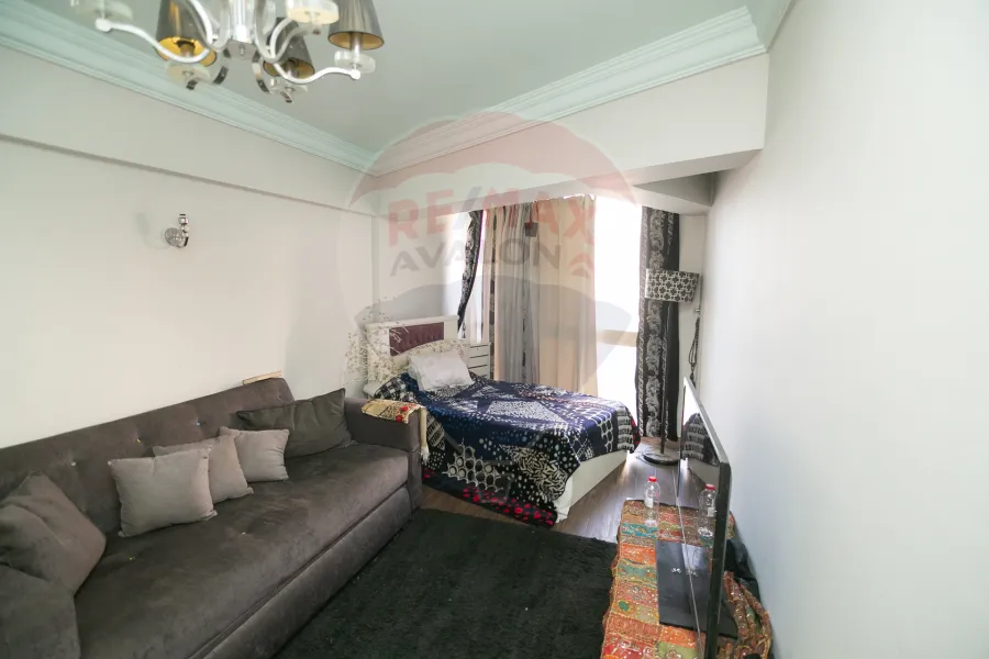 دوبليكس للبيع 245 م سموحة (أبراج الوطنية)