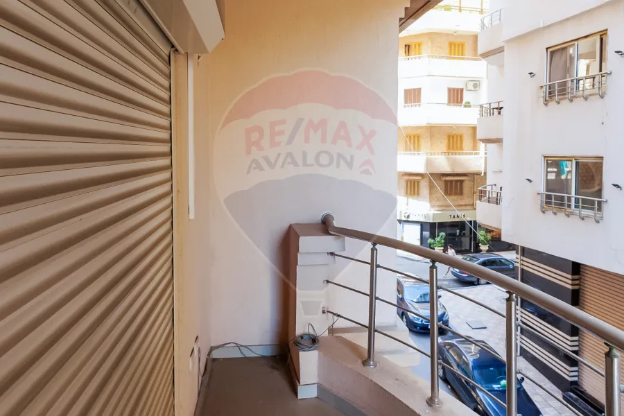 Apartment for sale 210 m Kafr Abdo (Sakinah bant Elhussin st.)