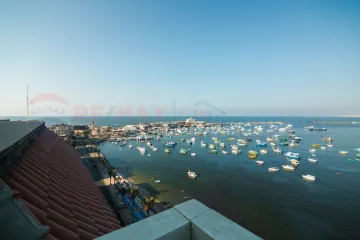 شقة للبيع 205 م بحري ( علي البحر مباشرة )