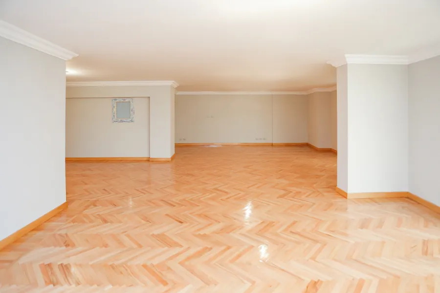 شقة للبيع 330 م جليم ( ش ابو قير )