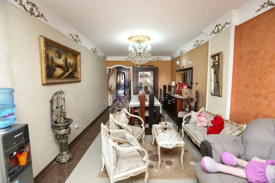 شقة للبيع 160م محرم بيك