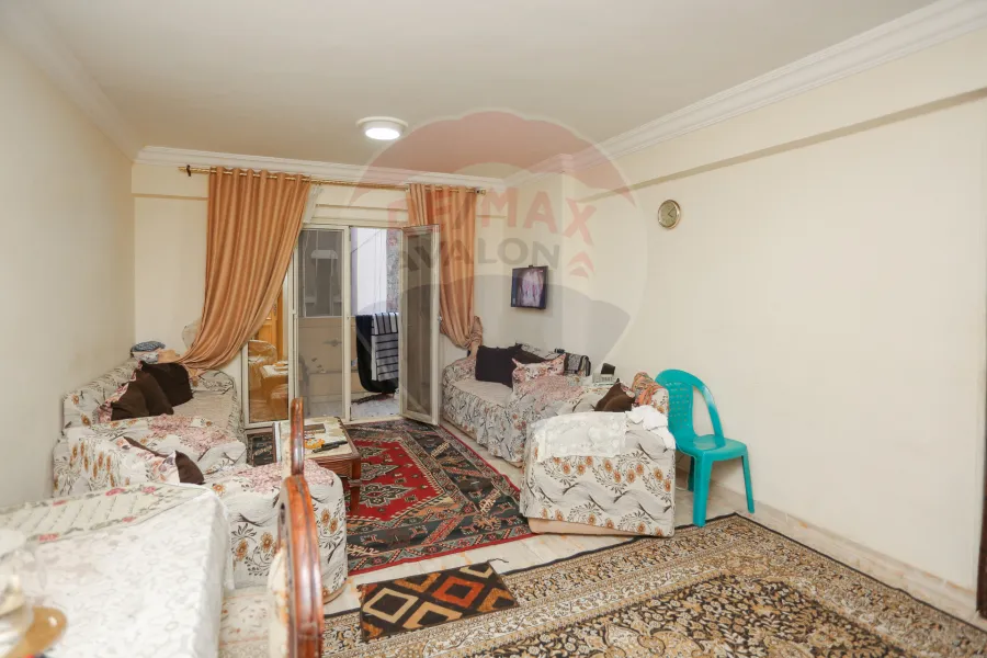 شقة للبيع 125 م سيدي جابر ( ثاني نمرة من شارع المشير - بجوار الوحيد ومفيد)