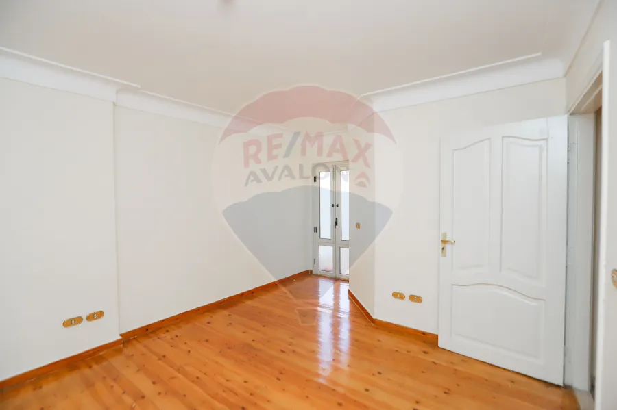 Apartment for rent 193 m Stanly (2 Num Branched from the sea ) -