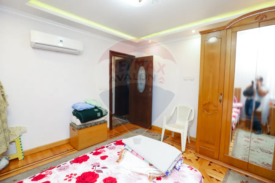 شقة للبيع 575م سموحة (ش فوزي معاذ الرئيسي)