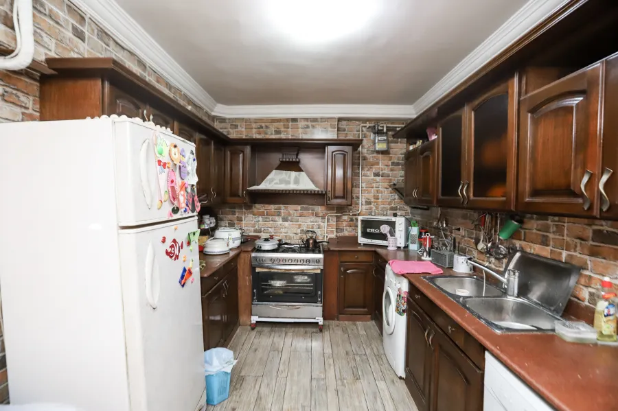 شقة للبيع 225م سابا باشا (ش مصطفى أبو هيف)