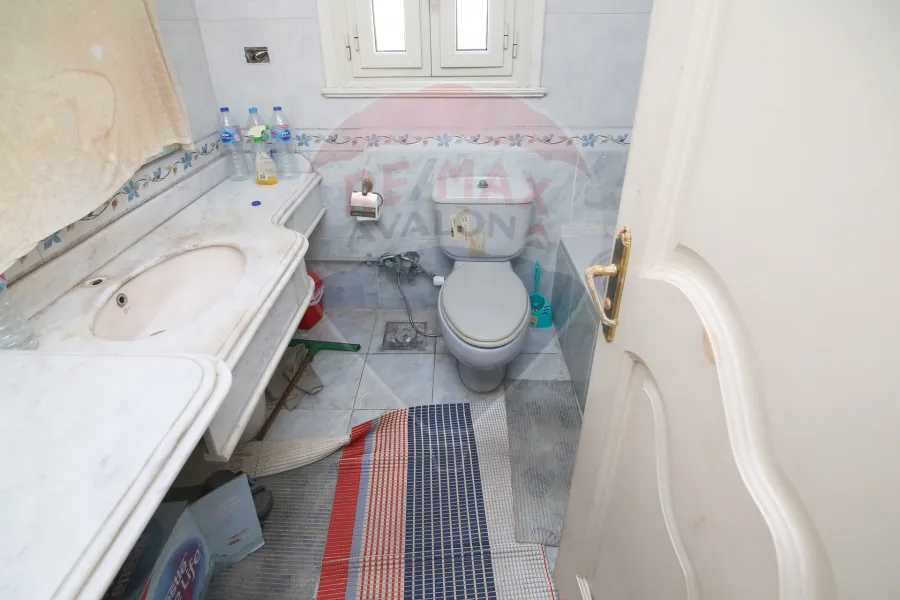 شقة للبيع 124 م سيدي جابر (ش المشير الرئيسي)