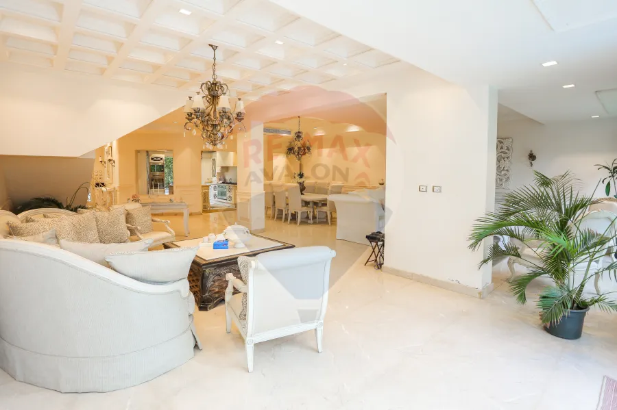 Villa for sale 400 m (Miroza Compound - Next to carfour city center &amp; Dizinia mall - New Alex)