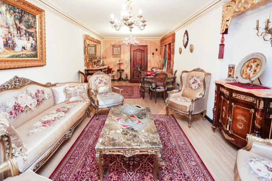 Apartment for sale 175 m Louran ( Mohamed Ezz El Arab St )