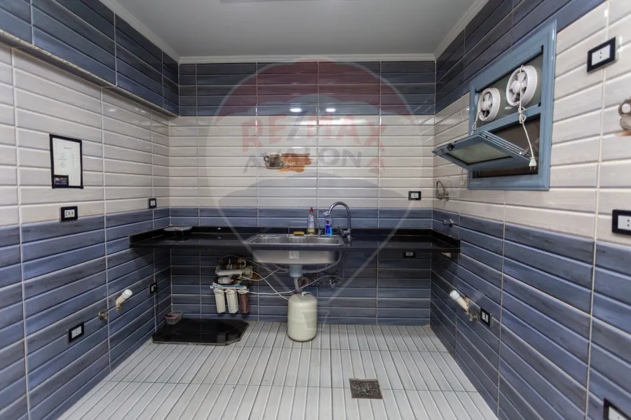 Administrative apartment for rent furnished 220 m in Janaklis (Al-Hurriya Road)