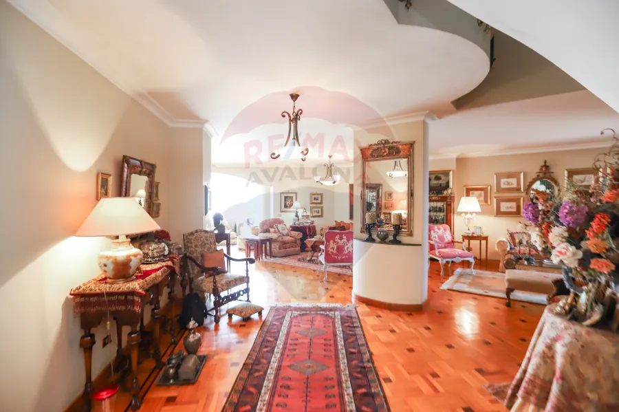 Duplex Apartment For Sale 300 m Roushdy (Directly on Qournish Road)