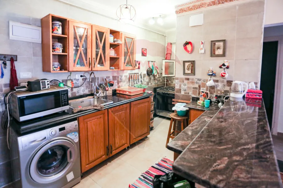 Apartment for sale 120 m Zezinia (Abd El Salam Aref St.)