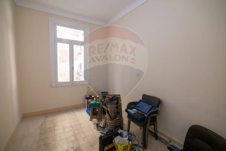 Apartment for sale 140 m Sporting (Omar Lotfy St.)