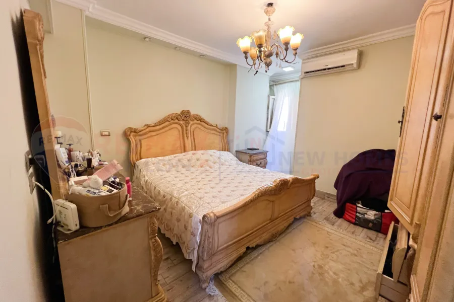 شقة للإيجار 170 م كفر عبده (ميدان سانت جيني)