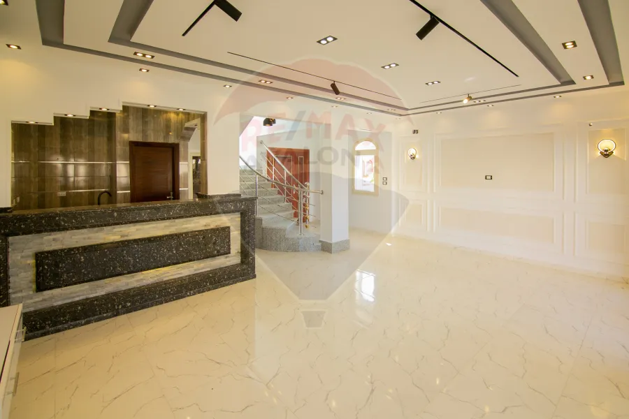 فيلا ستاندالون للبيع (بيرلا مارينا) - 255 م