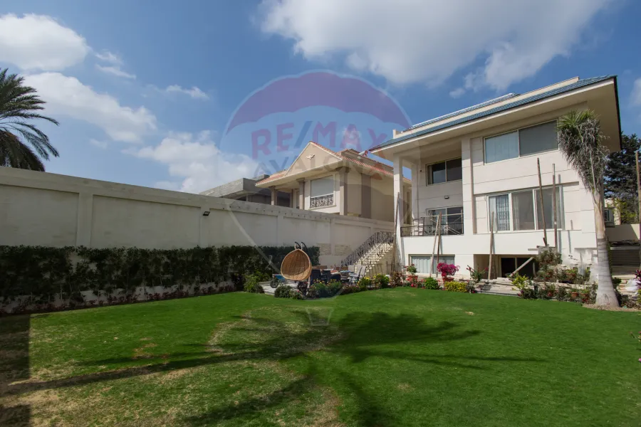 فيلا ستاند الون للبيع (الواحة الخضراء) كينج مريوط - 600 م -