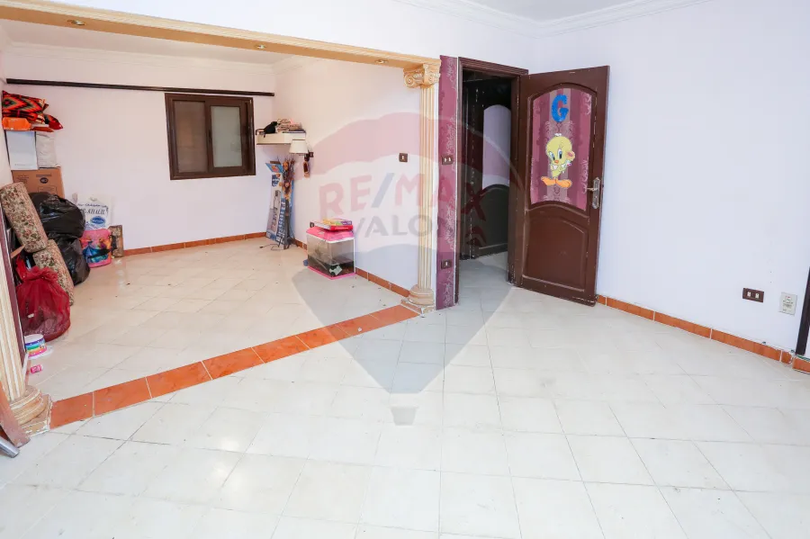 شقة للبيع 140 م السيوف ترام (خطوات من الترام )