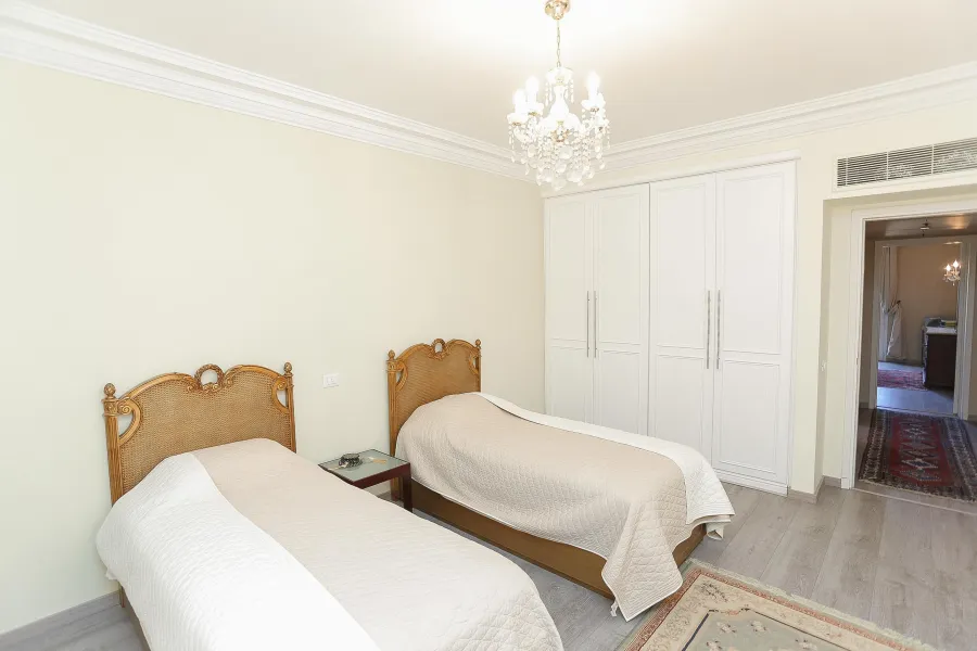 فيلا مستقلة للبيع 627 م بكينج مريوط  (بكومباوند العروبة)