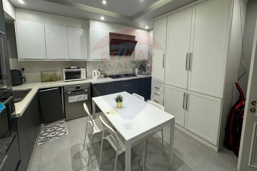 شقة للبيع 290 م سموحة (ابراج سيف - عمارة براند)