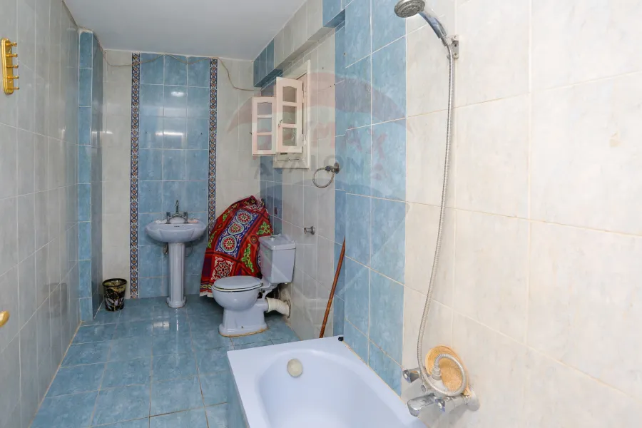 شقة للبيع 140 م لوران (متفرع من ش ابوقير)