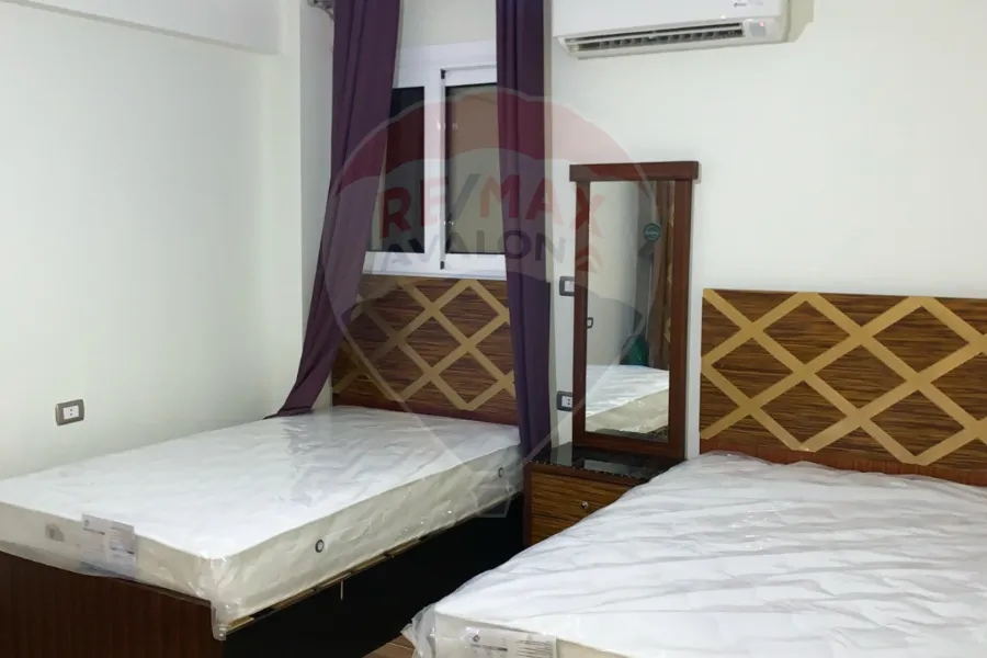 شقة للايجار المفروش 220 م سموحة (ش فوزي معاذ)