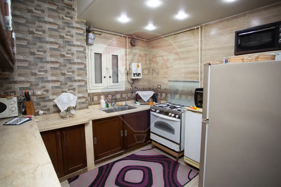 شقة للبيع 150 م وابور المياة (ش عمر الفاروق)