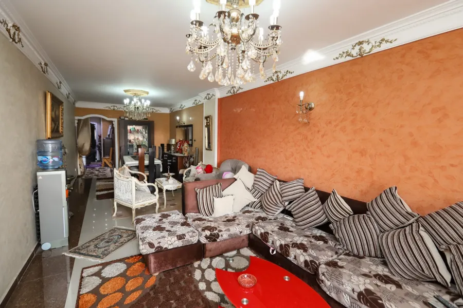 شقة للبيع 160م محرم بيك