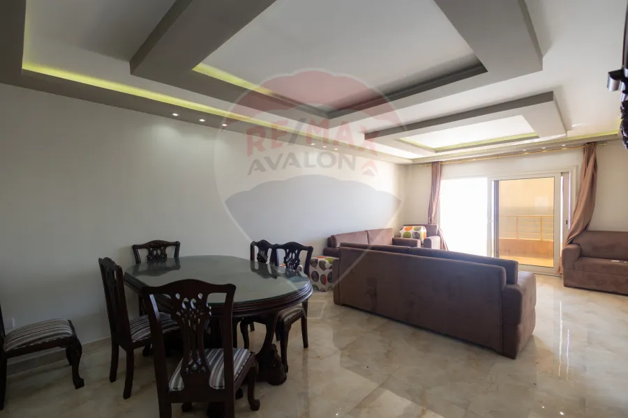 شقة للبيع 220 م سيدي بشر (طريق الجيش)