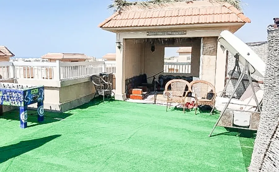 شقة مفروشة برووف للبيع 120م  قرية مراقيا جاردنز