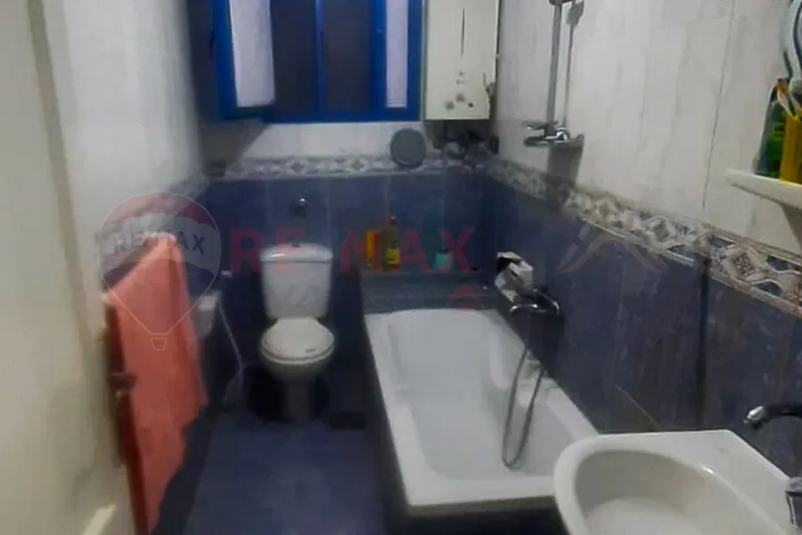 شقة للبيع 145 م ميامي (ش جمال عبد الناصر)