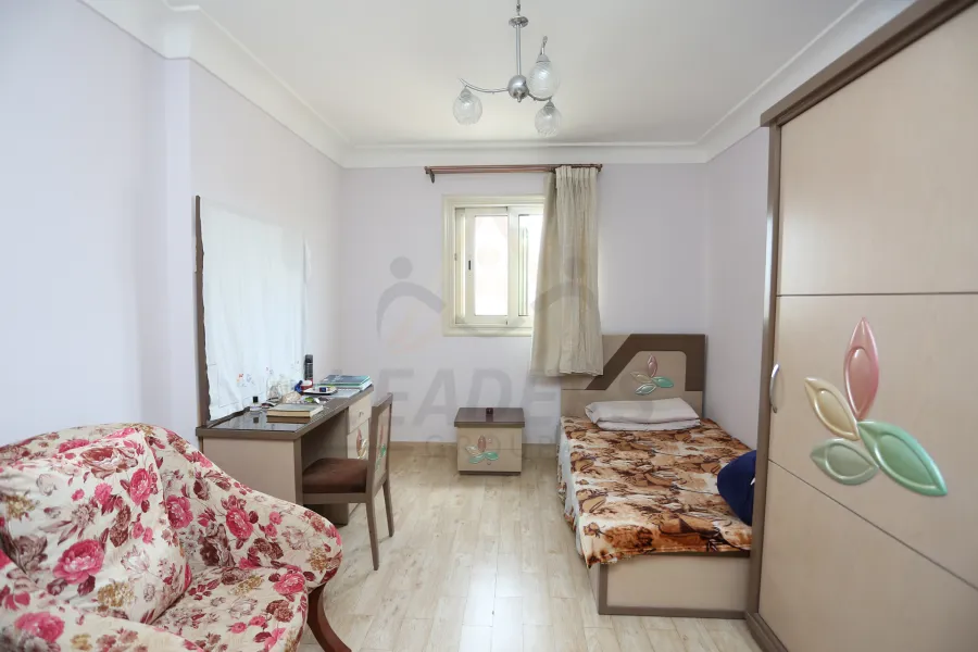 شقة للبيع 140 م الحي اللاتيني (متفرع من ش فؤاد)