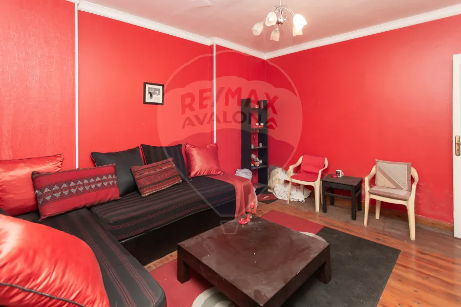 Apartment for sale 145 m Gleem (Al-Misk Street - steps from the sea)