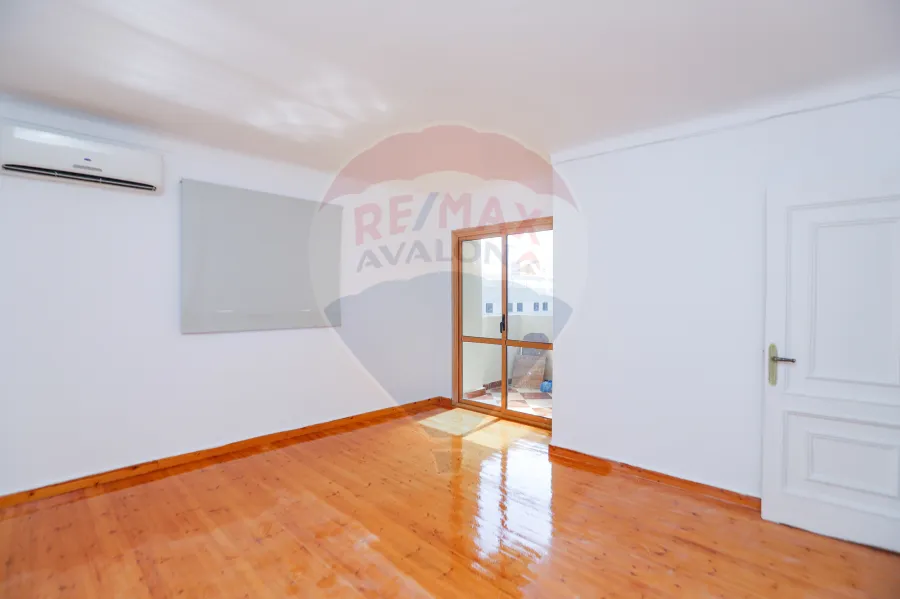 Apartment For Sale 140 m Smouha (Villas area)